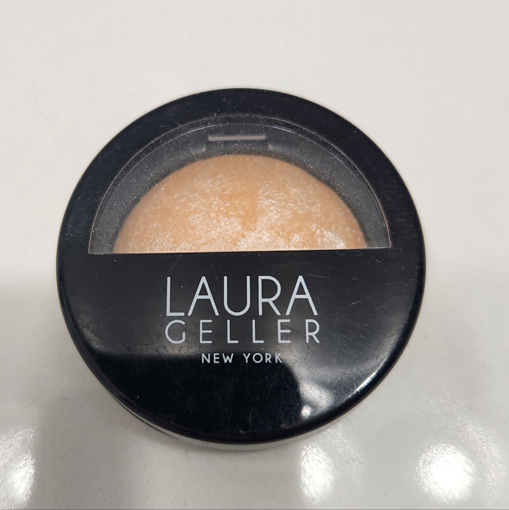 Laura Geller Illuminating Baked Highlighter - Soft Portofino